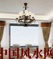 大连卧室镜面吊顶影响夫妻财运？